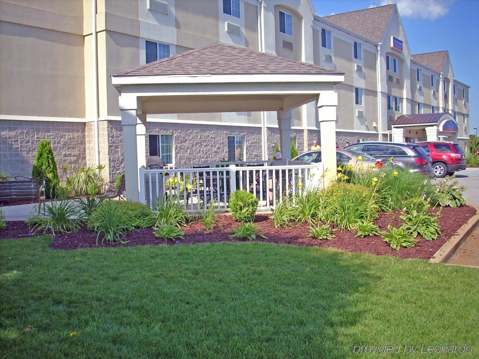 Candlewood Suites Elkhart By Ihg Εξωτερικό φωτογραφία